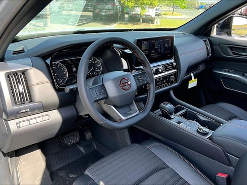 New 2026 Nissan Pathfinder Rock Creek image 8