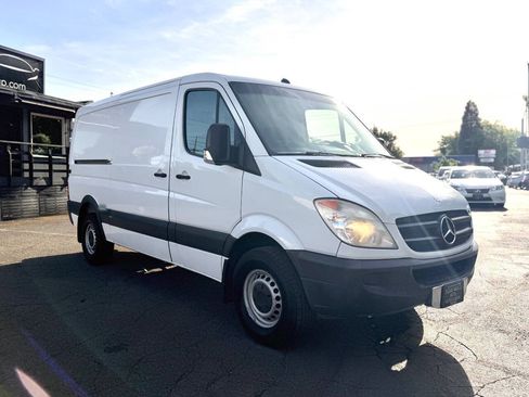 Used 2012 Mercedes-Benz Sprinter 2500 w/ Premium Pkg image 6