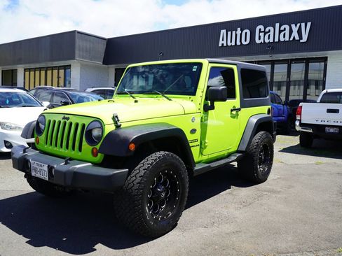Used 2013 Jeep Wrangler Sport AWD/4WD image 5