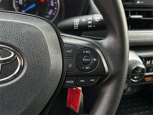 Certified 2021 Toyota RAV4 LE image 18