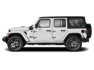 Used 2025 Jeep Wrangler Sahara video 3