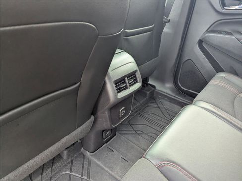 Used 2024 Chevrolet Equinox RS image 25