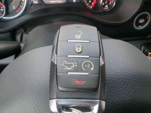 Used 2023 RAM 1500 Laramie image 30