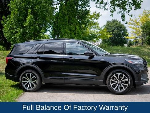 Used 2025 Ford Explorer ST-Line AWD/4WD image 4