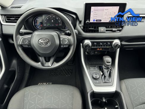 Used 2023 Toyota RAV4 XLE image 3