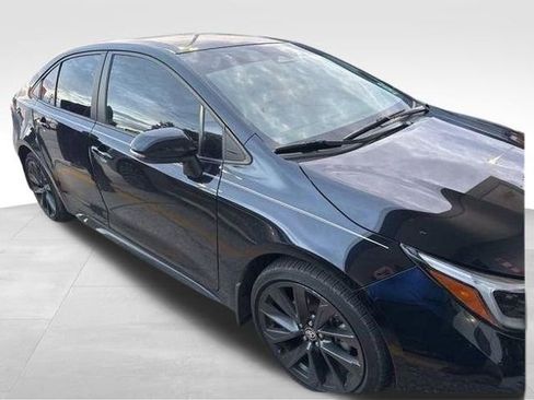 Used 2023 Toyota Corolla SE image 32