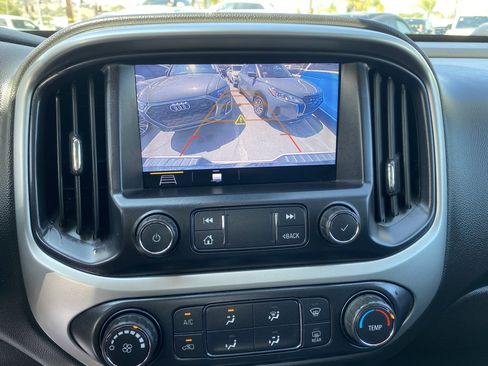 Used 2020 Chevrolet Colorado LT w/ Safety Package RWD image 29