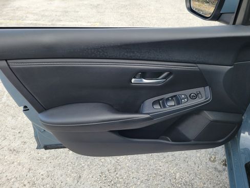 Certified 2025 Nissan Sentra SV FWD image 10