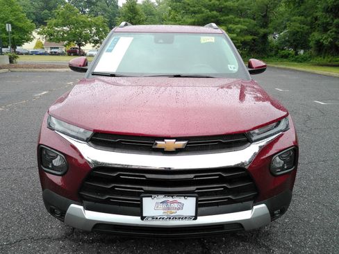 Certified 2023 Chevrolet TrailBlazer LT w/ Convenience Package AWD/4WD image 3