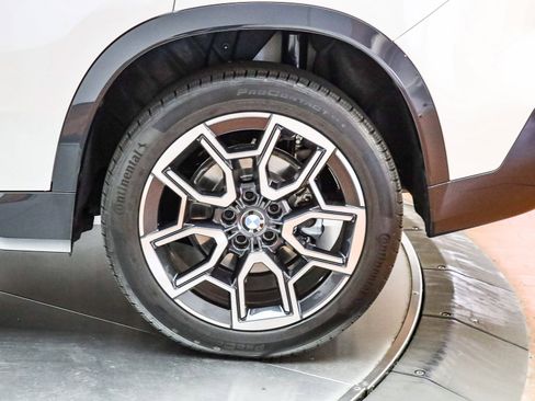 Used 2025 BMW X1 xDrive28i w/ Convenience Package image 11