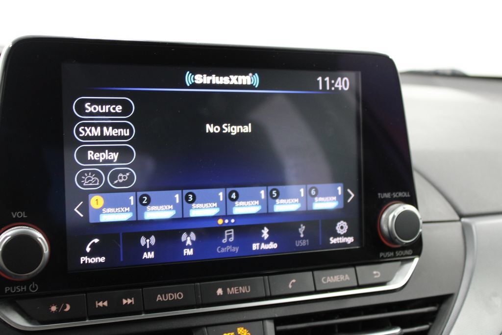 Used 2024 Nissan Altima 2.5 SR FWD image 32