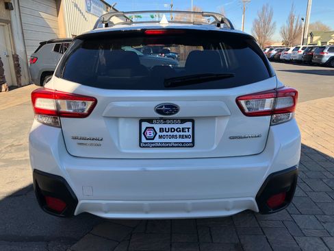 Used 2019 Subaru Crosstrek 2.0i Premium image 3