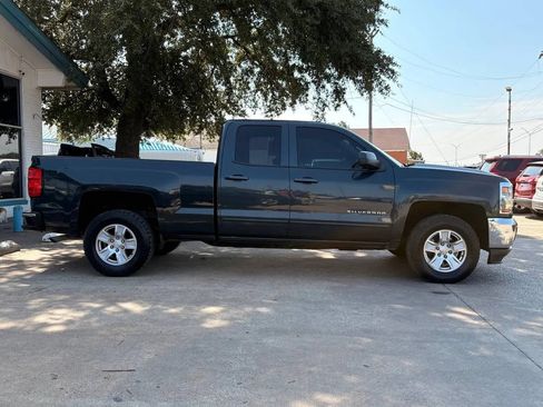 Used 2017 Chevrolet Silverado 1500 LT w/ All Star Edition AWD/4WD image 2