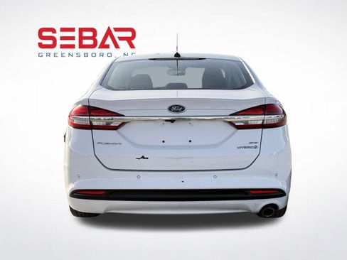 Used 2018 Ford Fusion SE w/ Equipment Group 602A FWD image 8
