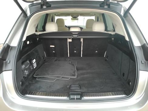 Used 2021 Mercedes-Benz GLE 350 w/ Premium Package image 28
