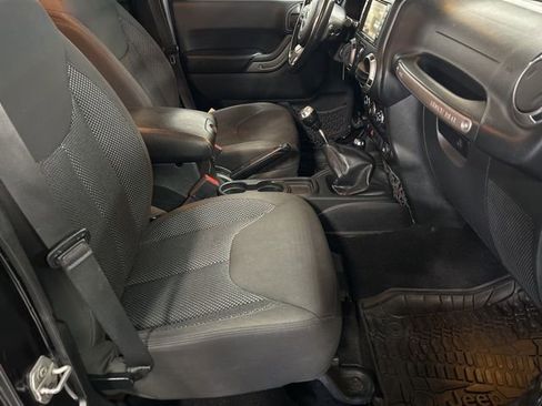 Used 2016 Jeep Wrangler Unlimited Sport w/ Dual Top Group image 24