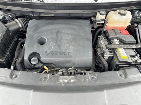 Used 2020 Chevrolet Traverse LT image 27