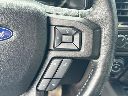Used 2019 Ford F150 XLT w/ Equipment Group 302A Luxury AWD/4WD image 29