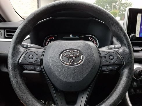 Certified 2025 Toyota RAV4 XLE FWD image 21