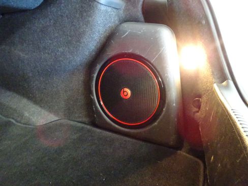Used 2014 Chrysler 300 C w/ Beats Audio Group AWD/4WD image 24