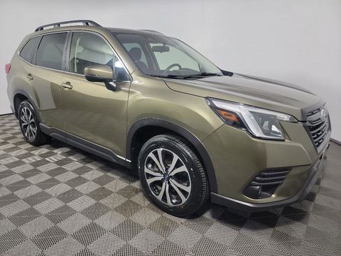 Used 2023 Subaru Forester Limited image 1