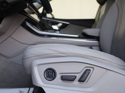 Used 2021 Audi Q7 3.0T Premium Plus AWD/4WD image 16