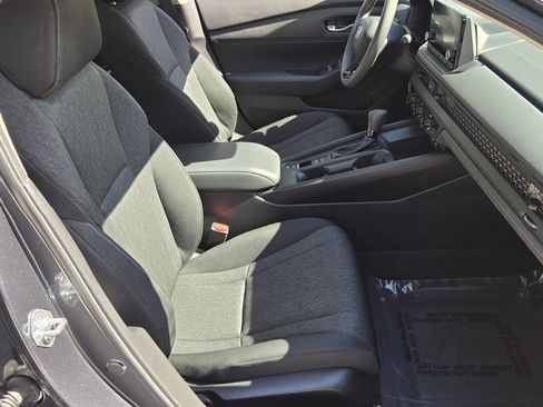 Certified 2025 Honda Accord LX image 16