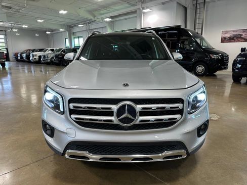 Used 2021 Mercedes-Benz GLB 250 image 2