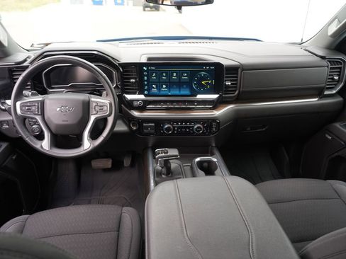 Used 2023 Chevrolet Silverado 1500 RST w/ Rally Edition AWD/4WD image 28
