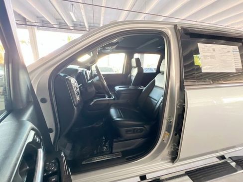 Used 2022 GMC Sierra 3500 Denali w/ Denali Ultimate Package image 14