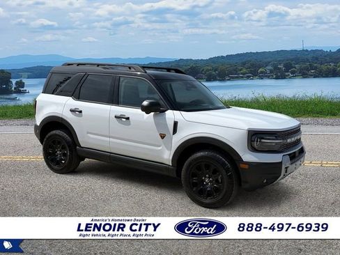 Used 2025 Ford Bronco Sport Badlands AWD/4WD image 1