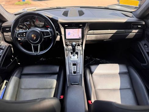 Used 2019 Porsche 911 Carrera 4S AWD/4WD image 13