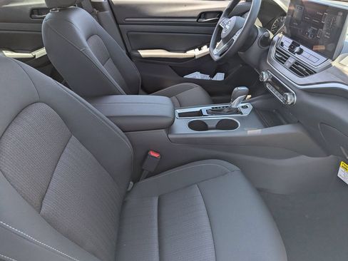 New 2026 Nissan Altima 2.5 SV FWD image 30