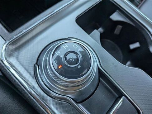 Certified 2022 Ford Edge ST-Line w/ Class II Trailer Tow Package image 15