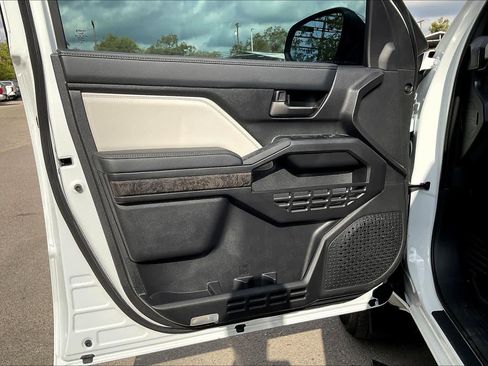 Used 2025 Toyota Tacoma Limited image 21
