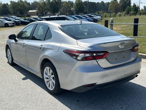 Used 2023 Toyota Camry LE image 7