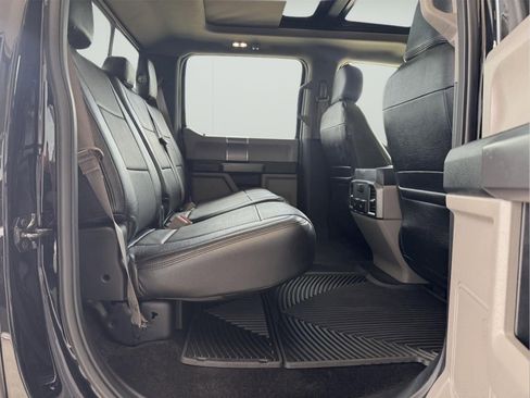 Used 2018 Ford F150 XLT w/ Equipment Group 302A Luxury AWD/4WD image 31