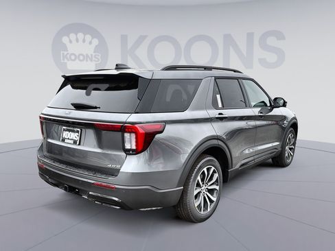 New 2026 Ford Explorer ST-Line image 7