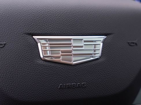 New 2027 Cadillac Vistiq Luxury w/ LPO, Floor Liner Package AWD/4WD image 30