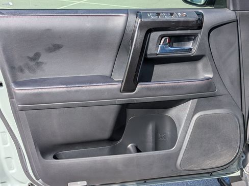 Used 2023 Toyota 4Runner TRD Off-Road Premium w/ Moonroof Package AWD/4WD image 9