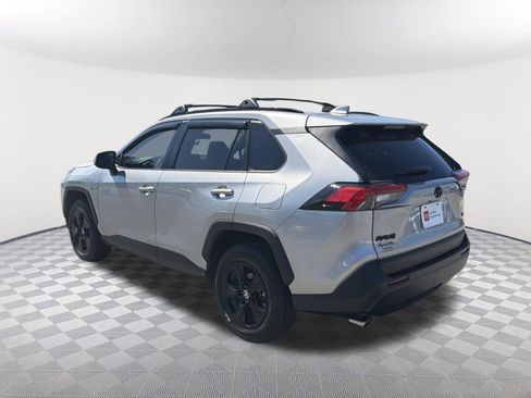 Certified 2021 Toyota RAV4 XLE w/ Convenience Package FWD image 15