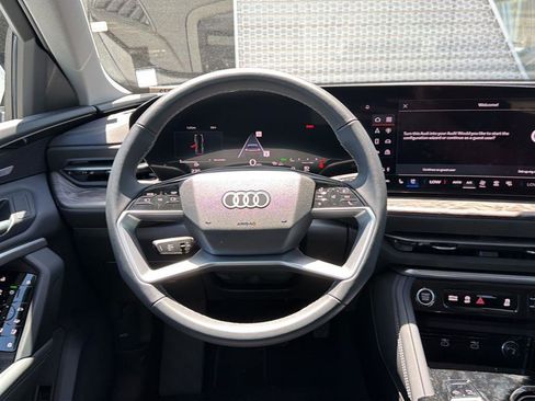 Used 2025 Audi Q5 Premium w/ Premium Plus AWD/4WD image 10