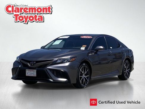 Certified 2024 Toyota Camry SE FWD image 1
