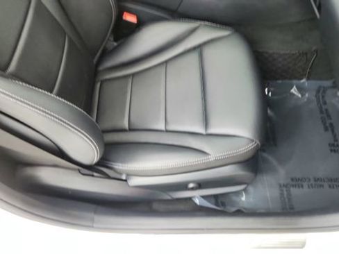 Used 2018 Mercedes-Benz C 300 Sedan image 24