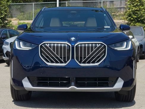 New 2026 BMW X3 xDrive30i w/ Premium Package AWD/4WD image 2