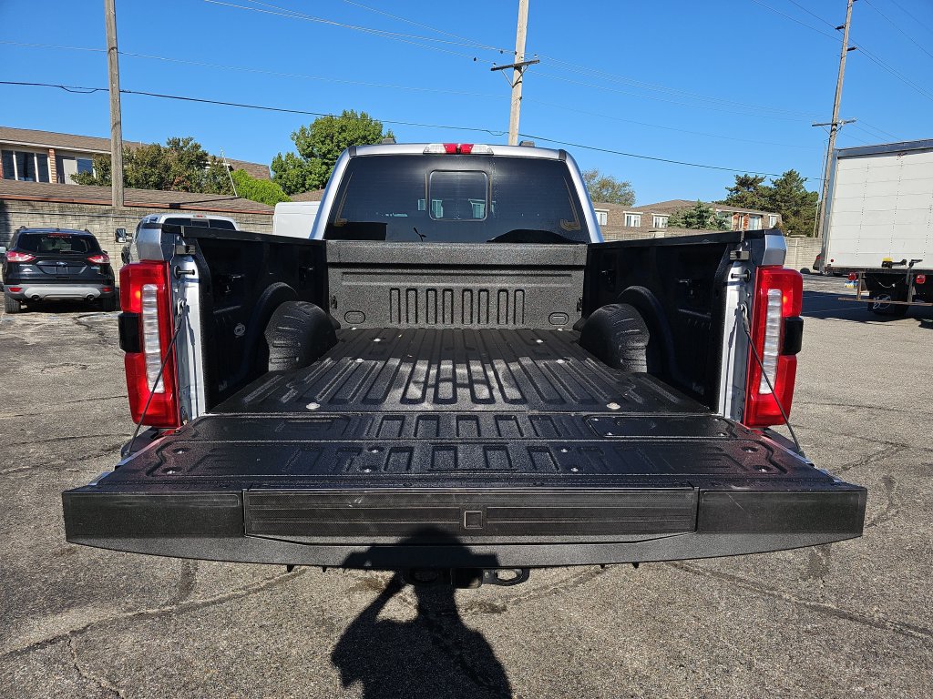 Used 2023 Ford F250 Lariat w/ Tremor Off-Road Package AWD/4WD image 12