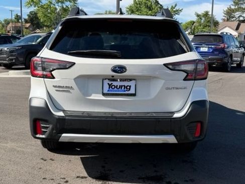 Used 2022 Subaru Outback Limited AWD/4WD image 4