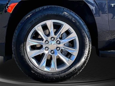 Used 2024 Chevrolet Tahoe Premier w/ Premium Package AWD/4WD image 33