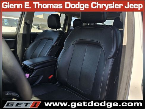 Used 2022 Jeep Grand Cherokee Limited 4xe w/ Luxury Tech Group II AWD/4WD image 24