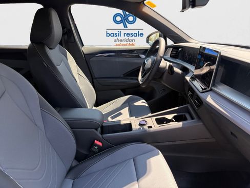 Used 2026 Volkswagen Tiguan SE R-Line AWD/4WD image 18